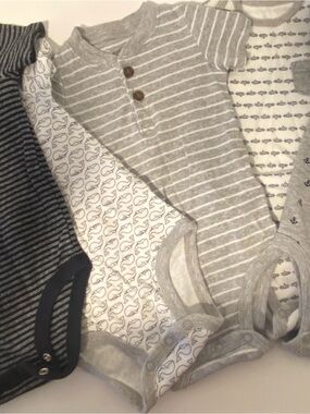 Simple Joys by Carter 5-Piece Bodysuits Size 6-9 months